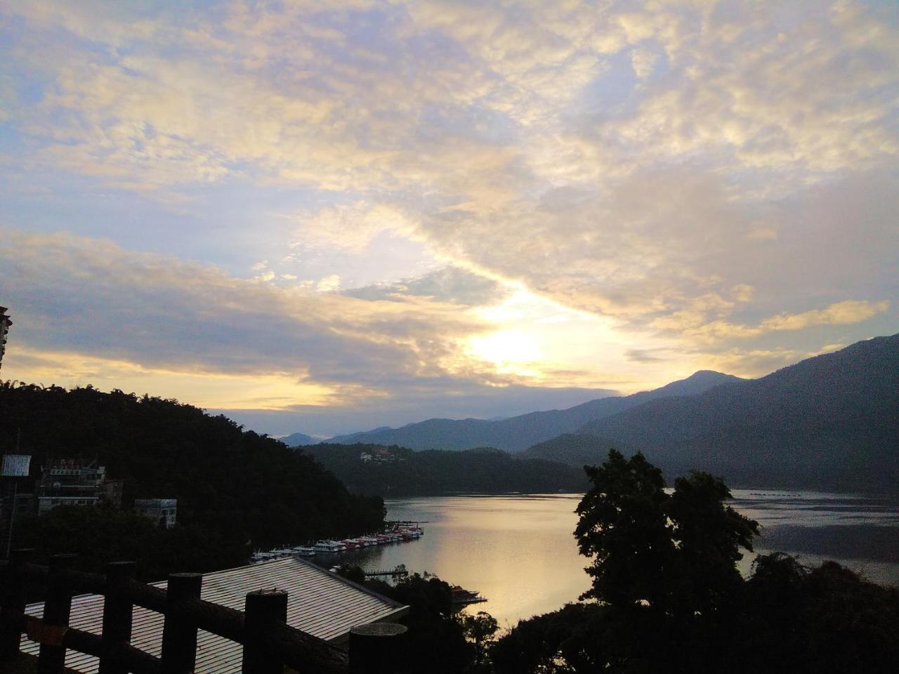 Sun Moon Lake Crown Yu Hotel Yuchi Dış mekan fotoğraf